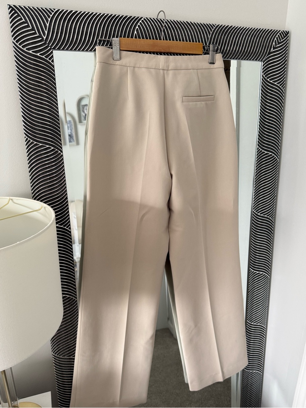 Zara Wide-Leg Trousers in Light Beige - Picture 4 of 4